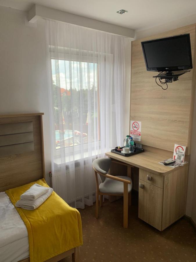 Diament I Brylant Hotel Rawicz Exterior photo