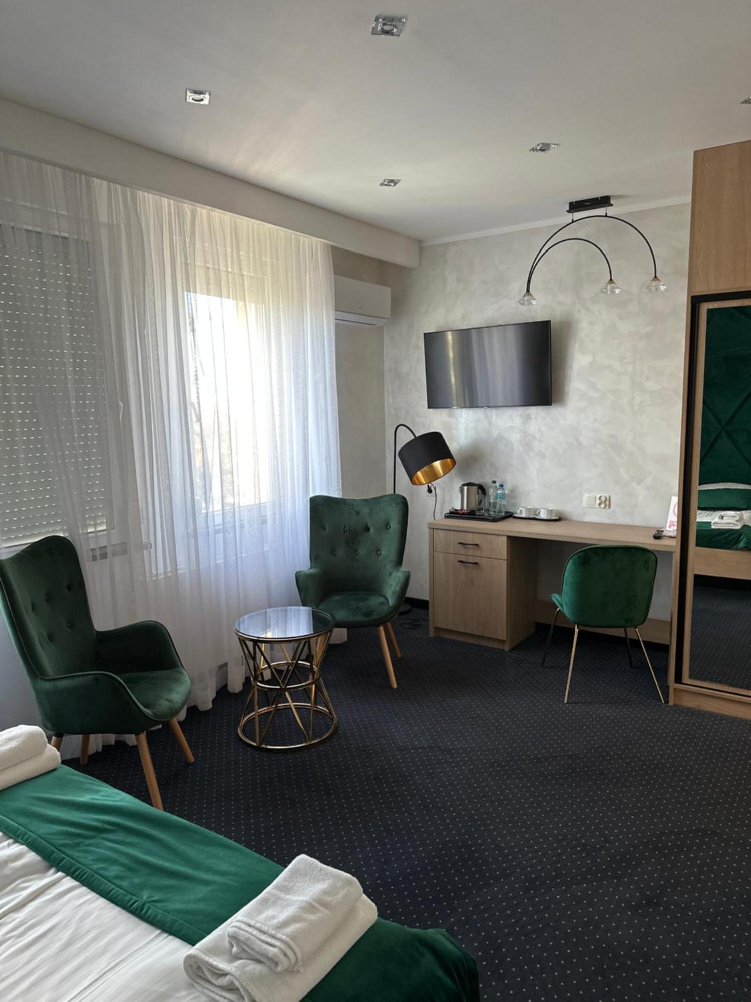 Diament I Brylant Hotel Rawicz Exterior photo